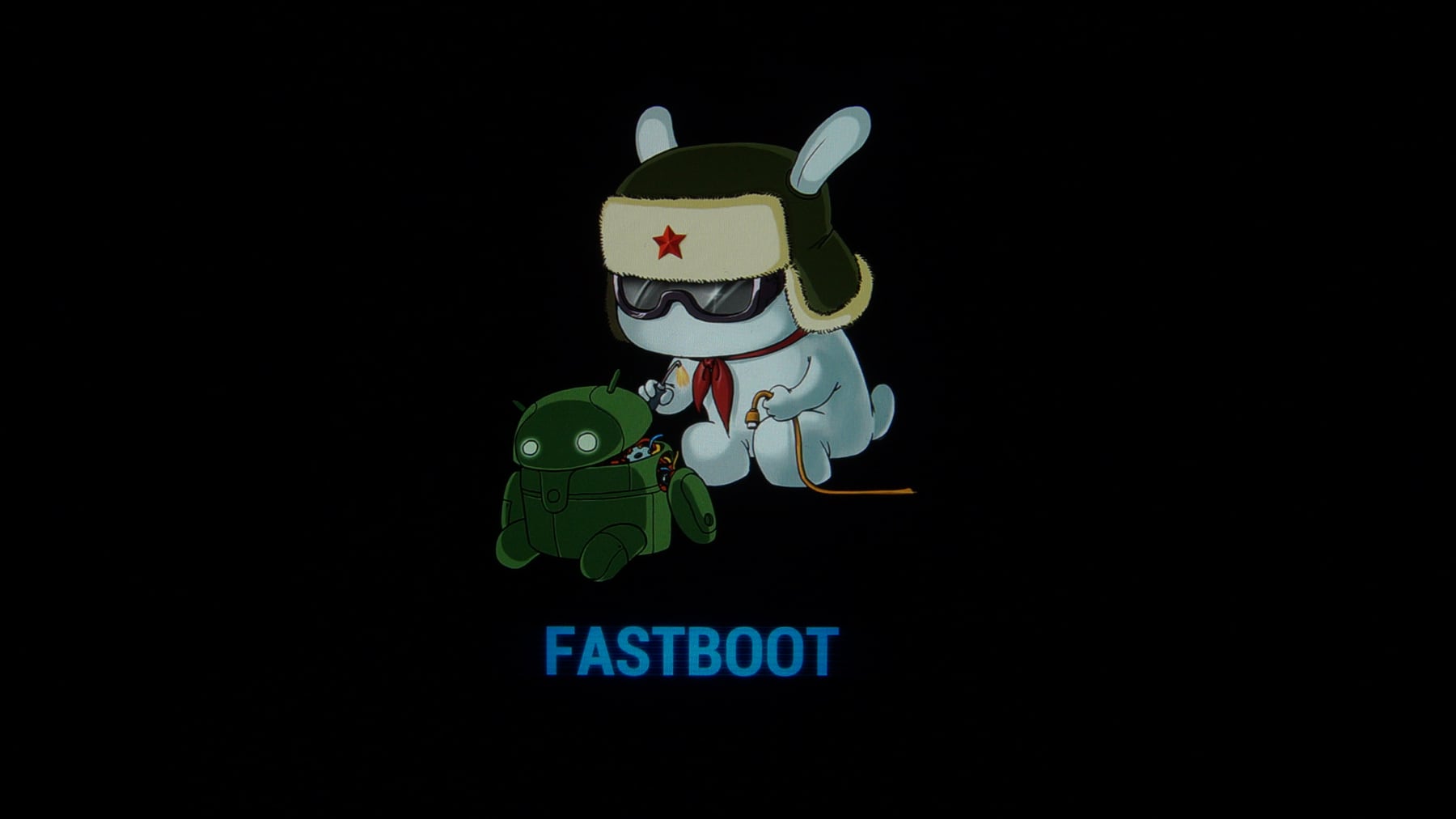 Прошивки фастбут. Кролик Xiaomi Fastboot. Fastboot Xiaomi logo. Заяц чинит андроид Xiaomi. Заяц андроид Fastboot.
